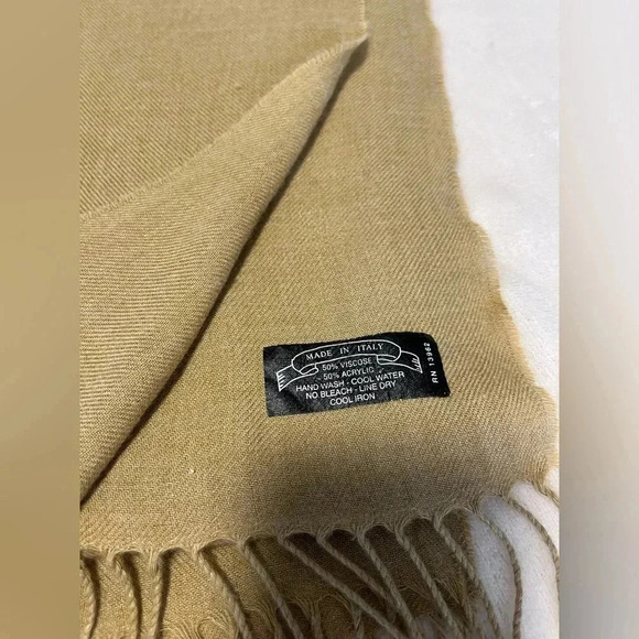 Made in Italy women’s tan lightweight Shaw - Picture 2 of 2